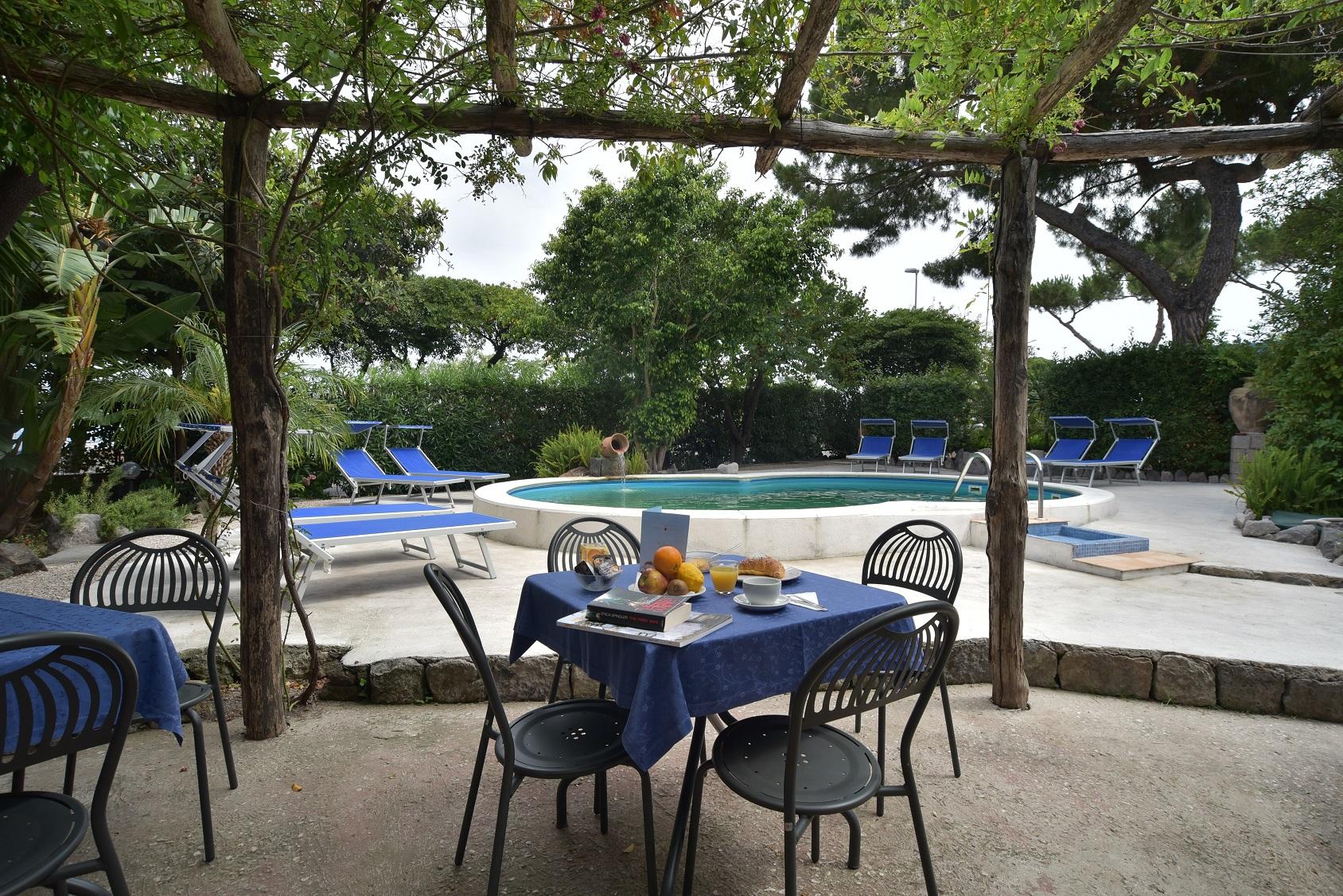 Albergo Italia - Beach Hotel Casamicciola Terme Exterior foto