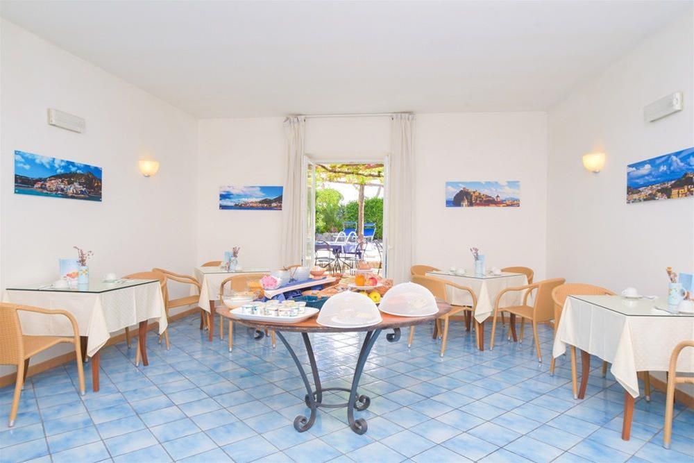 Albergo Italia - Beach Hotel Casamicciola Terme Exterior foto
