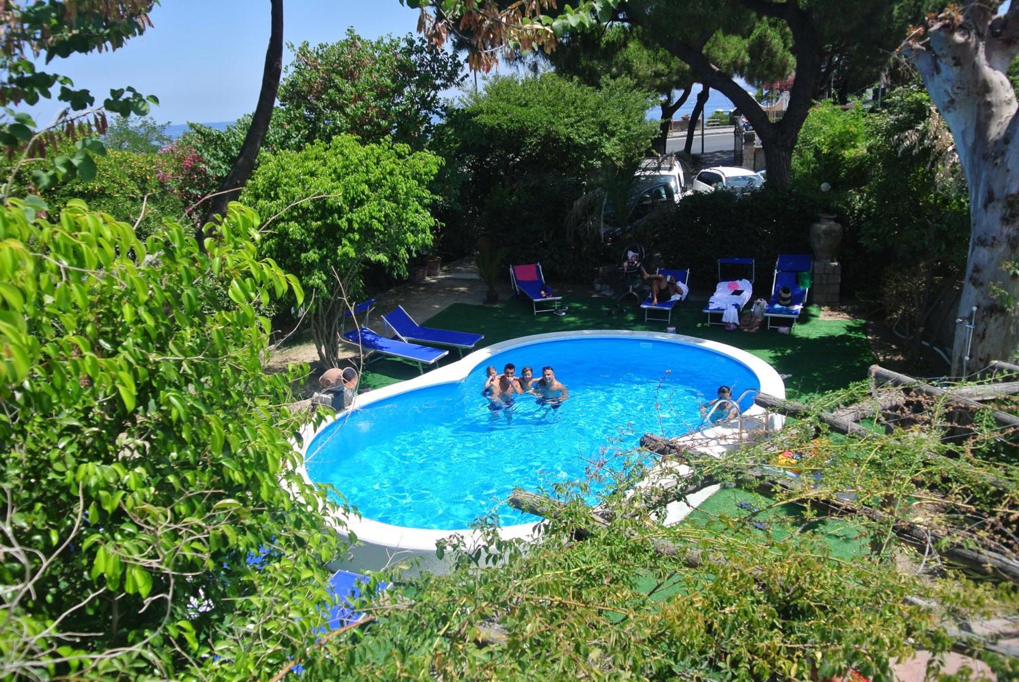 Albergo Italia - Beach Hotel Casamicciola Terme Exterior foto
